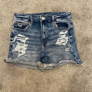 American Eagle Curvy Hi-Rise next level stretch shorts